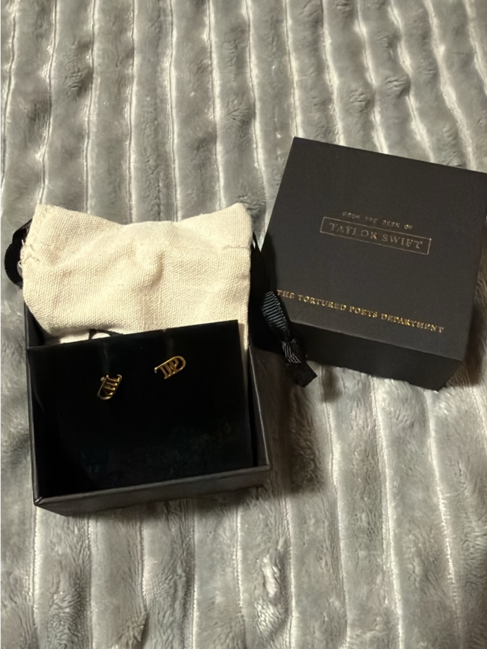 Taylor Swift Gold In 'TTPD’ earrings with Box New #taylorswift